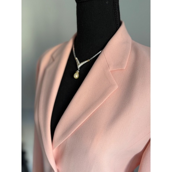 Talbots Women's blush Pink Wool Blend Blazer Size 8 Two Button Tailored Office - Picture 2 of 12